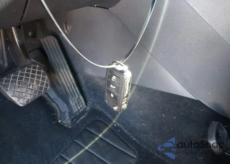 2016 Volkswagen Tiguan S из США, поврежденный, VIN WVGBV7AX4GW028594